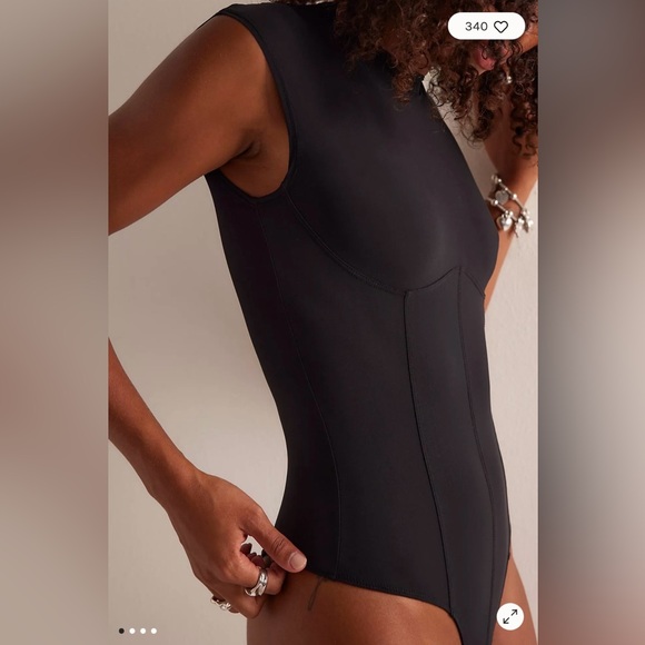 AGOLDE Black Nadia Bodysuit NWT Size Medium - Picture 2 of 9